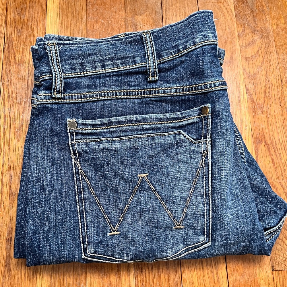 Wrangler Classic Indigo Denim Jeans